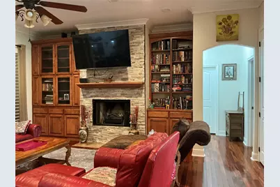 8803 Hampton South Court, Granbury, TX 76049 - Photo 5