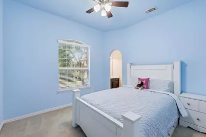 2427 Lismore Lane, Irving, TX 75063 - Photo 23