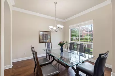 2427 Lismore Lane, Irving, TX 75063 - Photo 5