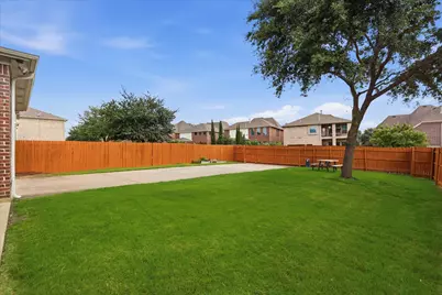 2427 Lismore Lane, Irving, TX 75063 - Photo 27