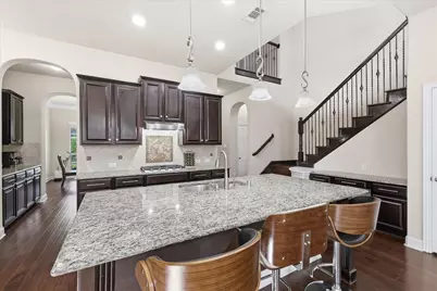 2427 Lismore Lane, Irving, TX 75063 - Photo 11