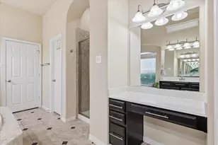 2427 Lismore Ln, Irving, TX 75063 - Photo 15