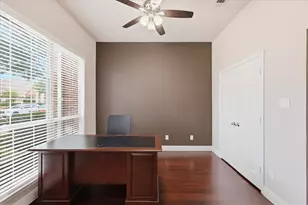 2427 Lismore Ln, Irving, TX 75063 - Photo 3