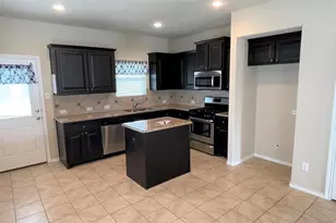 14144 Rabbit Brush Ln, Fort Worth, TX 76052 - Photo 3