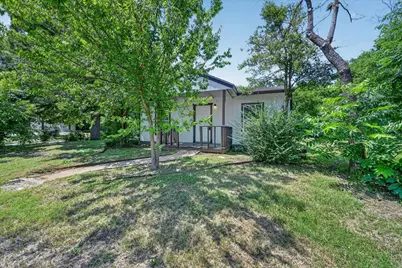601 Royal Street, Cleburne, TX 76031 - Photo 25
