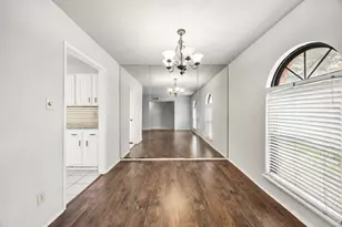2933 Silverdale Ln, Garland, TX 75044 - Photo 5