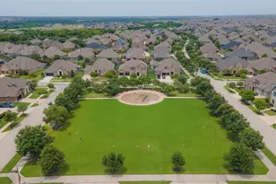 748 Sandbox Dr, Little Elm, TX 76227 - Photo 29