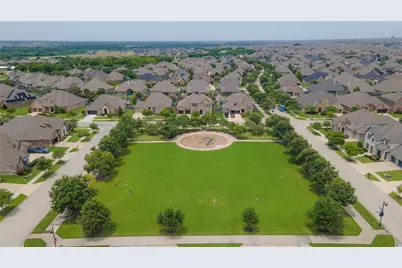748 Sandbox Drive, Little Elm, TX 76227 - Photo 31