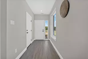804 Premier, Grand Prairie, TX 75051 - Photo 3