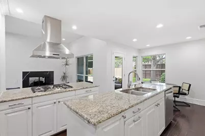 2626 Mariposa Circle, Plano, TX 75075 - Photo 11