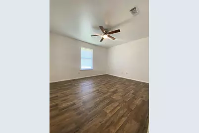 505 Red Springs Avenue, Mt Pleasant, TX 75455 - Photo 7