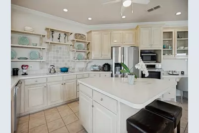 8417 Island View Drive, Fort Worth, TX 76135 - Photo 13