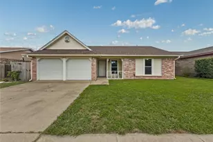 6412 Storm Dr, Watauga, TX 76148 - Photo 1