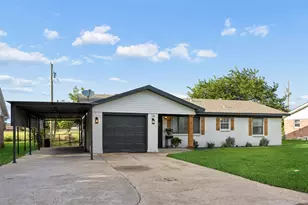 104 E Oak St, Gunter, TX 75058 - Photo 3