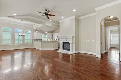 5801 Hillcrest Avenue #9, University Park, TX 75205 - Photo 3