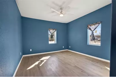 603 E Willingham Street, Cleburne, TX 76031 - Photo 11