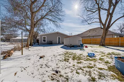 603 E Willingham Street, Cleburne, TX 76031 - Photo 21