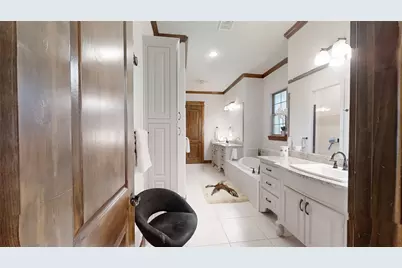 1012 Catalina Bay Boulevard, Granbury, TX 76048 - Photo 15