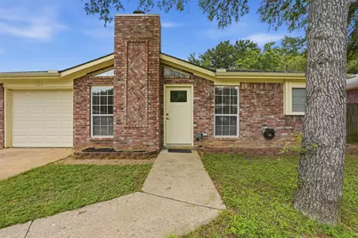 1122 Hidden Creek Drive, Mansfield, TX 76063 - Photo 1