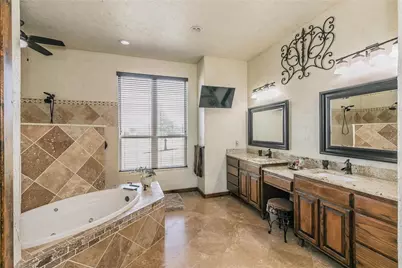 11525 Eagle Vista Drive, Fort Worth, TX 76179 - Photo 17