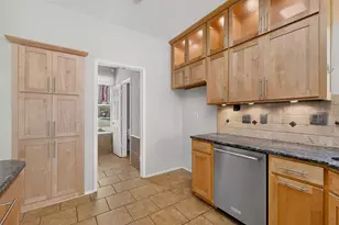 7929 Whispering Woods Ln, North Richland Hills, TX 76182 - Photo 17