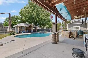 7929 Whispering Woods Ln, North Richland Hills, TX 76182 - Photo 39