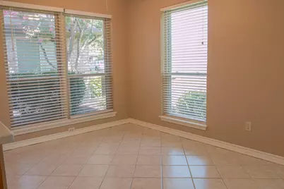 808 Sandhurst Drive, Plano, TX 75025 - Photo 13