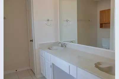 808 Sandhurst Drive, Plano, TX 75025 - Photo 19