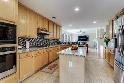 3926 Rolling Oaks Drive, Carrollton, TX 75007 - Photo 7
