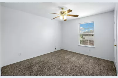 3926 Rolling Oaks Drive, Carrollton, TX 75007 - Photo 17