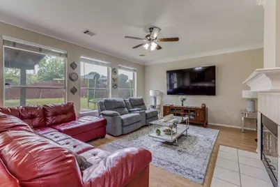 3926 Rolling Oaks Drive, Carrollton, TX 75007 - Photo 3