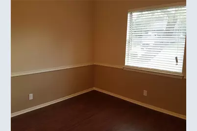 6919 W Cleburne Road, Fort Worth, TX 76133 - Photo 11
