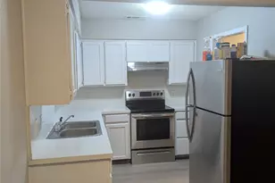 819 B Betty Ct, Hurst, TX 76053 - Photo 3