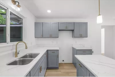 4505 Quails Lane, Fort Worth, TX 76119 - Photo 11