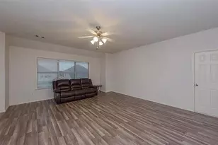 2713 Clubhouse Dr, Denton, TX 76210 - Photo 15