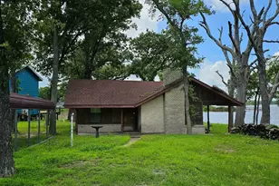 116 Lcr Cedar B2, Mexia, TX 76667 - Photo 1