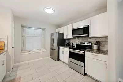6400 Betsy Ross Drive, Arlington, TX 76002 - Photo 9