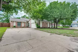 6400 Betsy Ross Dr, Arlington, TX 76002 - Photo 1