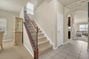 1820 Christopher Creek Dr, Little Elm, TX 75068 - Photo 5