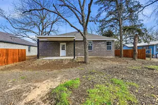 308 Lewis St, Cleburne, TX 76031 - Photo 23