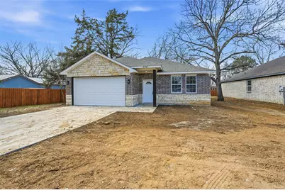 308 Lewis Street, Cleburne, TX 76031 - Photo 1