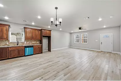 308 Lewis Street, Cleburne, TX 76031 - Photo 9