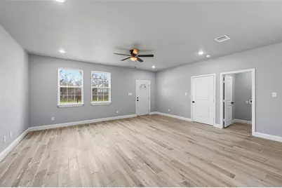 308 Lewis Street, Cleburne, TX 76031 - Photo 3