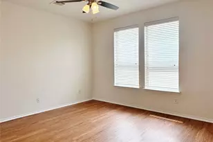2260 Stonebrook Ln, Mesquite, TX 75181 - Photo 3
