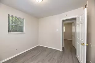 2408 Meyers St, Dallas, TX 75215 - Photo 9