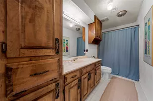 10023 Ramblewood Dr, Woodway, TX 76712 - Photo 15