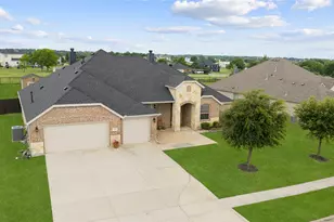1455 Brewer Ln, Celina, TX 75009 - Photo 3