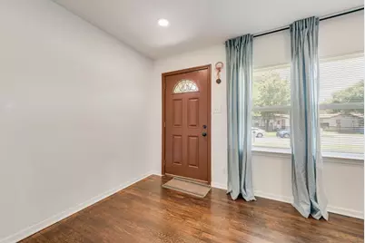 827 Taylor Street, Lancaster, TX 75134 - Photo 7