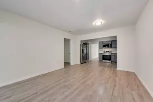 2704 Rosen Ave, Fort Worth, TX 76164 - Photo 3