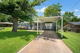 403 Ridgewood, Palestine, TX 75803 - Photo 3